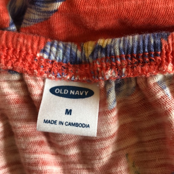 Old Navy Off the shoulder top Size Medium - Picture 5 of 5